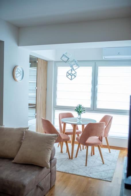 Joy Apartment Bitola Buitenkant foto