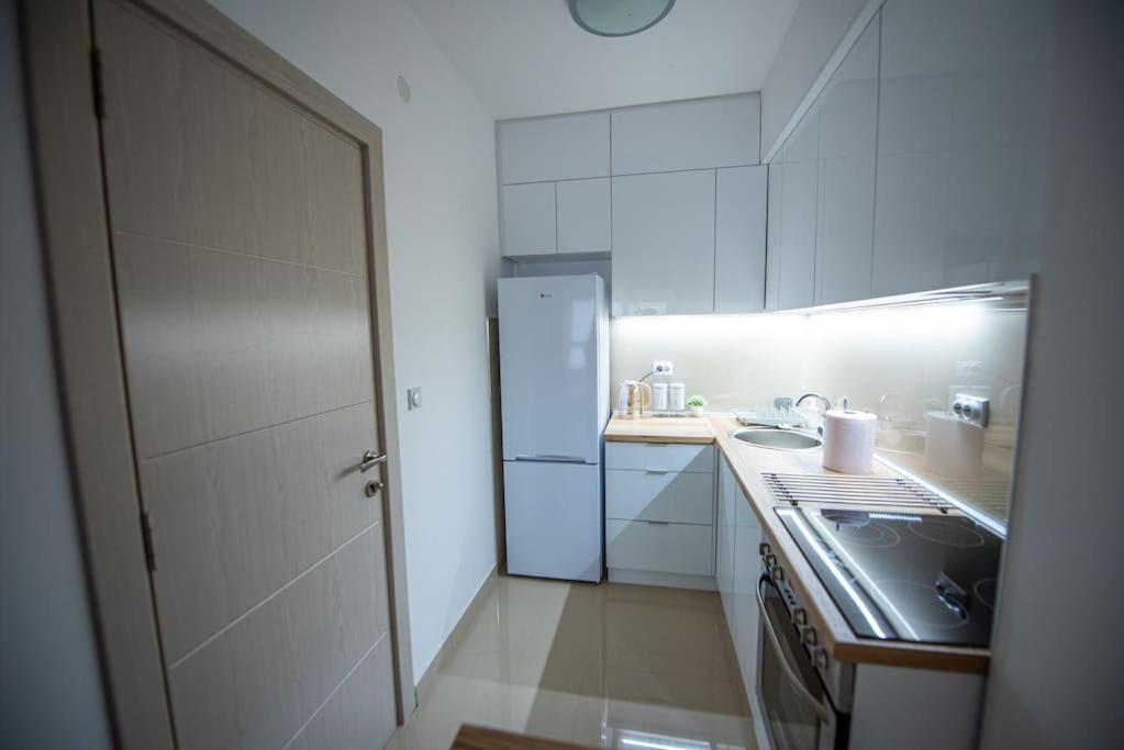 Joy Apartment Bitola Buitenkant foto